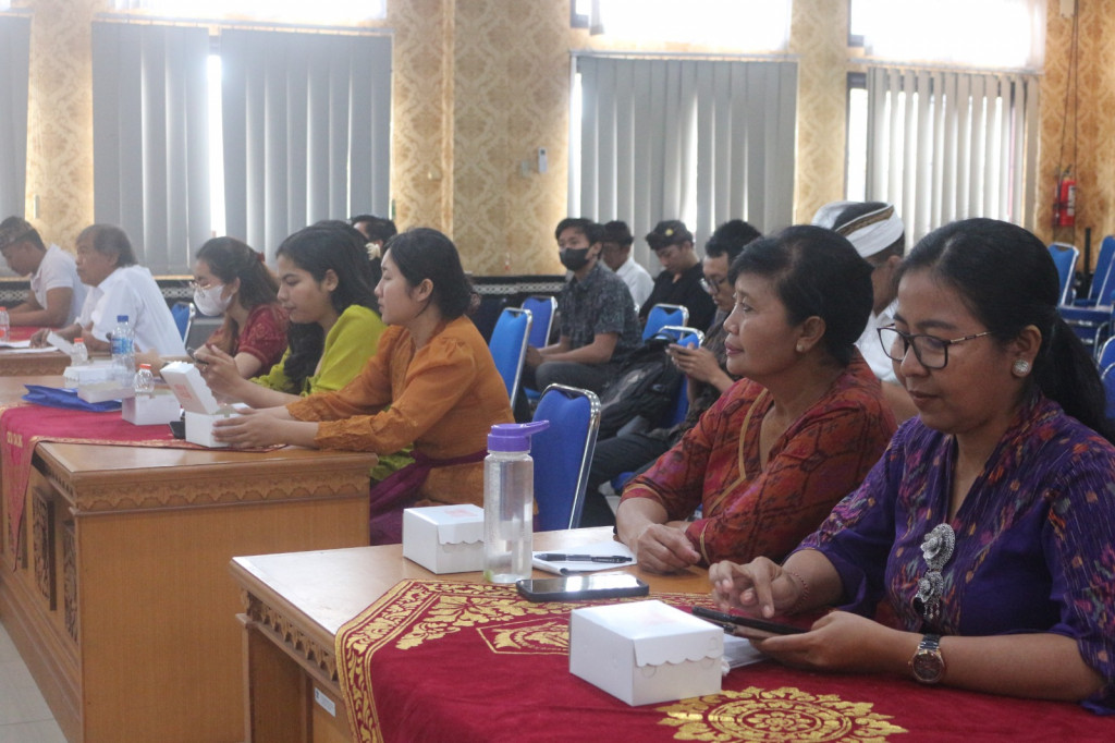 Antusias Peserta Bimtek Peningkatan Kapasitas LPM dan Karang Taruna GARUDA Desa Dalung